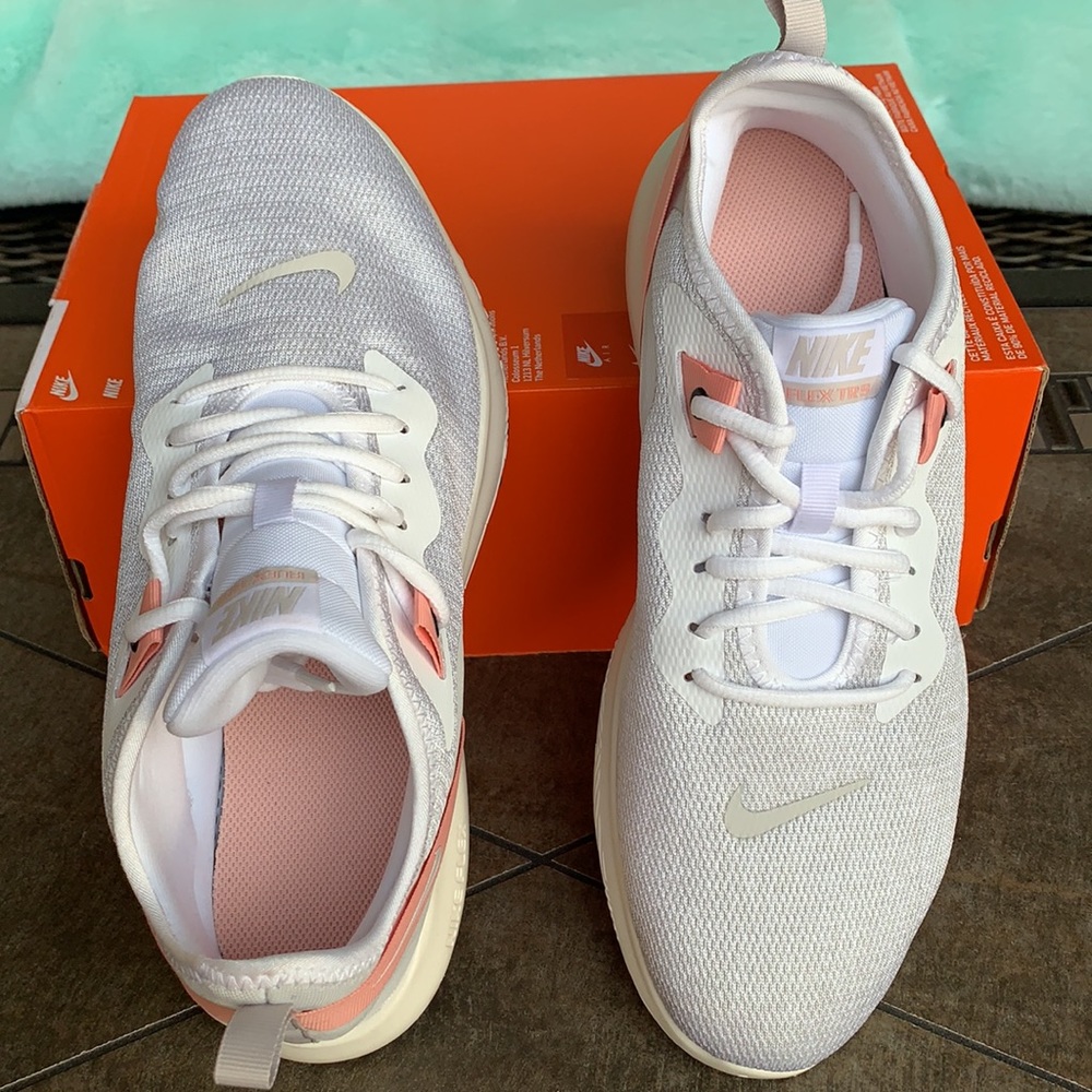 NIKE WMNS FLEX TRAINER 9 - Picture 11 of 16